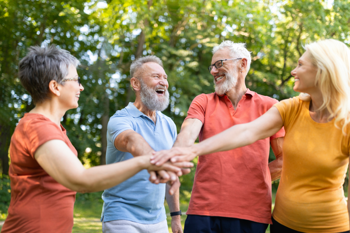 4 Ways Assisted Living In New Holstein, WI Helps Residents Socialize More
